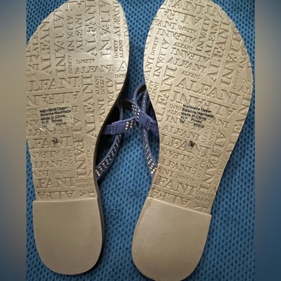 Alfani sandals - Picture 2 of 2
